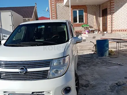 Nissan Elgrand 2008 года за 6 000 000 тг. в Атырау – фото 14