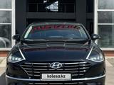 Hyundai Sonata 2022 года за 12 700 000 тг. в Алматы – фото 2
