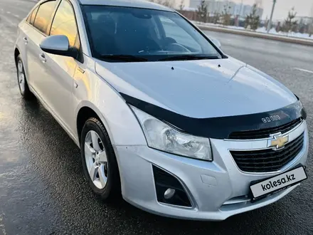 Chevrolet Cruze 2013 года за 3 850 000 тг. в Алматы – фото 2