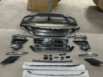 Бампер передний Volkswagen Touareg за 1 000 тг. в Астана