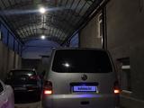 Volkswagen Transporter 2005 года за 7 500 000 тг. в Шымкент – фото 2