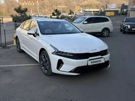 Kia K5 2025 года за 14 650 000 тг. в Алматы