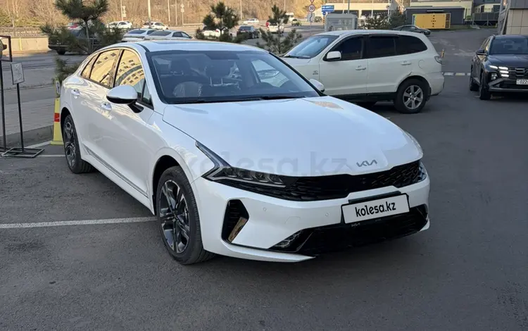 Kia K5 2025 года за 14 650 000 тг. в Алматы