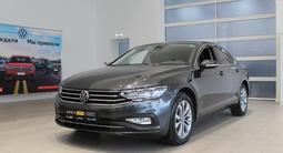 Volkswagen Passat 2021 года за 12 190 000 тг. в Астана