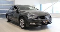 Volkswagen Passat 2021 года за 12 190 000 тг. в Астана – фото 3