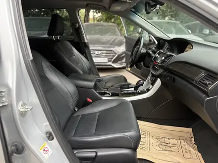 Honda Accord 2014 года за 8 000 000 тг. в Алматы – фото 19
