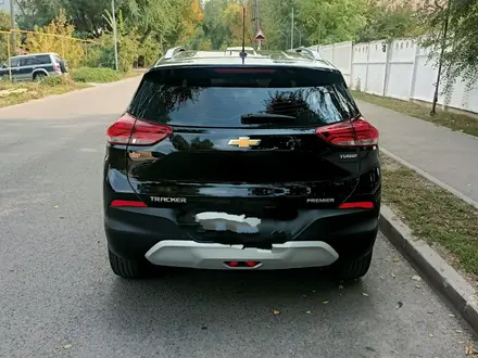 Chevrolet Tracker 2023 года за 8 900 000 тг. в Алматы – фото 2