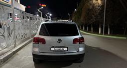 Volkswagen Touareg 2005 годаүшін5 500 000 тг. в Шымкент