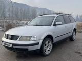 Volkswagen Passat 2000 года за 2 800 000 тг. в Алматы