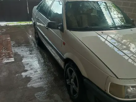 Volkswagen Passat 1993 года за 400 000 тг. в Алматы – фото 5