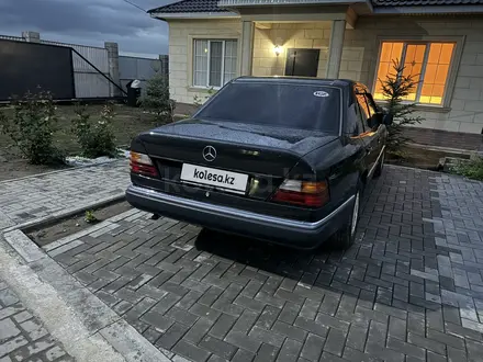 Mercedes-Benz E 230 1990 года за 2 400 000 тг. в Алматы – фото 5