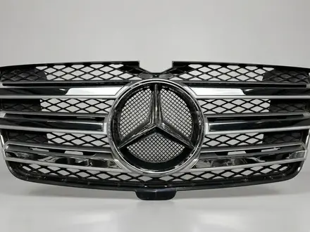 Решётка радиатора Mercedes-Benz GL X164 за 5 000 тг. в Алматы