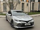 Toyota Camry 2018 года за 12 700 000 тг. в Алматы