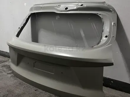 Крышка багажника на Kia Sorento за 300 000 тг. в Алматы