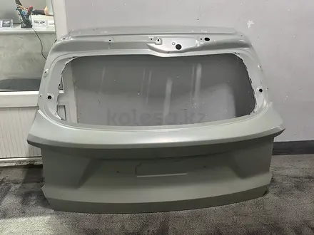 Крышка багажника на Kia Sorento за 300 000 тг. в Алматы – фото 5