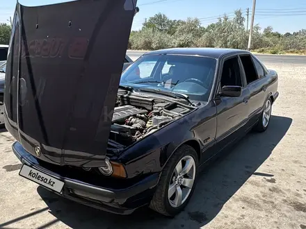 BMW 520 1994 года за 2 700 000 тг. в Астана – фото 2