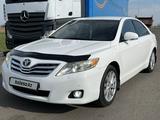 Toyota Camry 2010 года за 5 600 000 тг. в Уральск – фото 2