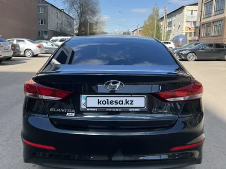 Hyundai Elantra 2017 года за 6 000 000 тг. в Караганда – фото 6