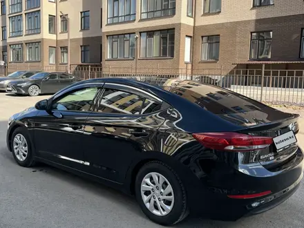 Hyundai Elantra 2017 года за 6 000 000 тг. в Караганда – фото 8