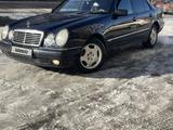 Mercedes-Benz E 280 1996 года за 2 950 000 тг. в Караганда