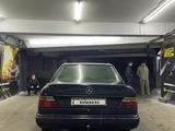 Mercedes-Benz E 230 1991 года за 1 100 000 тг. в Алматы – фото 4