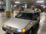 Volkswagen Passat 1990 года за 2 200 000 тг. в Астана – фото 2