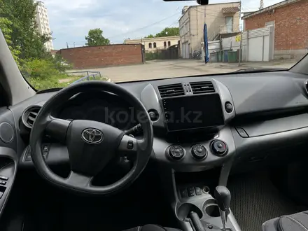 Toyota RAV4 2011 года за 9 000 000 тг. в Усть-Каменогорск – фото 3