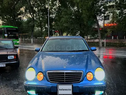 Mercedes-Benz E 320 1999 года за 3 700 000 тг. в Шымкент – фото 8