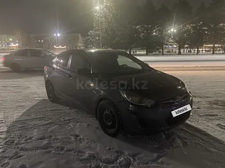 Hyundai Accent 2013 года за 3 500 000 тг. в Семей – фото 2