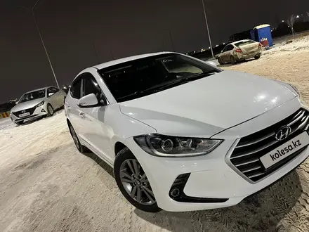 Hyundai Elantra 2018 года за 7 350 000 тг. в Астана – фото 4