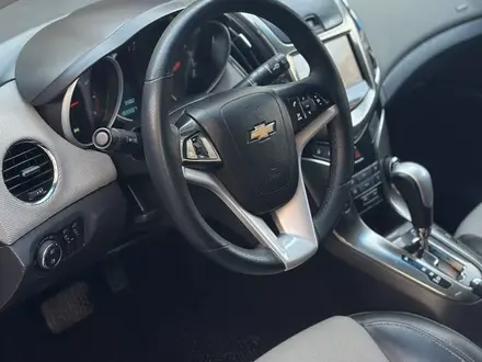 Chevrolet Cruze 2013 года за 4 300 000 тг. в Алматы – фото 12