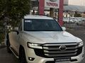 Toyota Land Cruiser 2023 года за 54 920 000 тг. в Алматы – фото 26