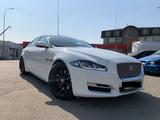 Jaguar XJ 2016 года за 23 000 000 тг. в Алматы – фото 2