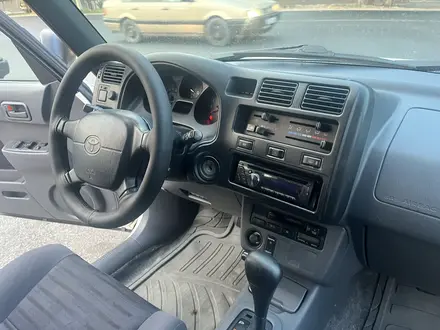 Toyota RAV4 1997 года за 4 200 000 тг. в Алматы – фото 14