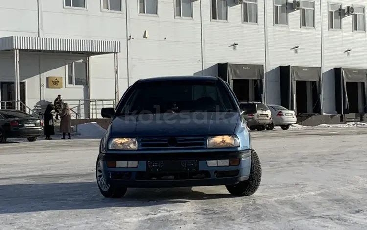 Volkswagen Vento 1993 годаfor1 600 000 тг. в Караганда