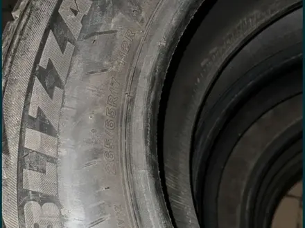 Б/у зимние шины 265/65R17 112R за 250 000 тг. в Алматы – фото 2