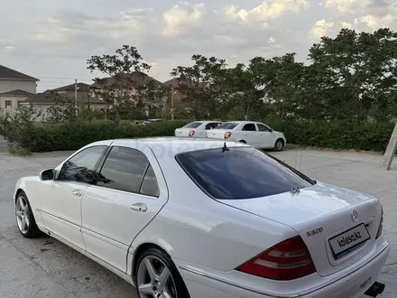Mercedes-Benz S 320 2002 года за 4 000 000 тг. в Актау – фото 2