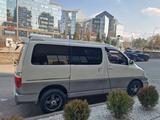 Toyota Grand Hiace 2001 года за 10 800 000 тг. в Алматы – фото 4