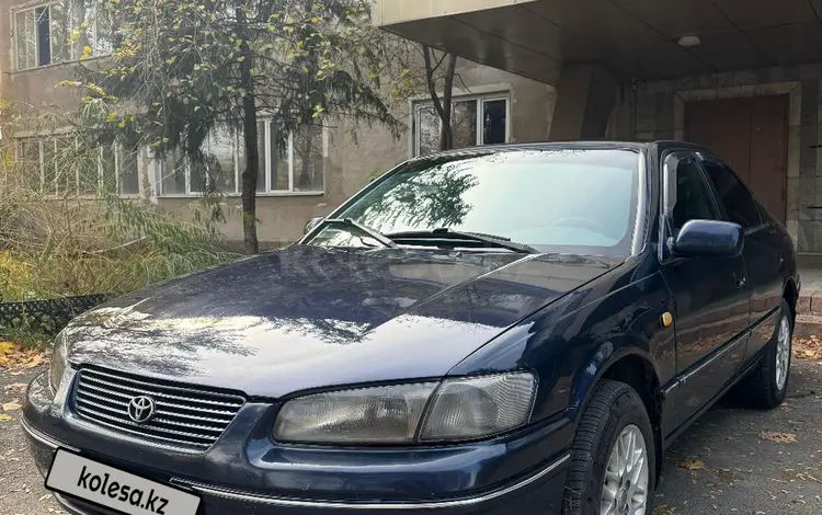 Toyota Camry 1997 годаfor3 100 000 тг. в Алматы