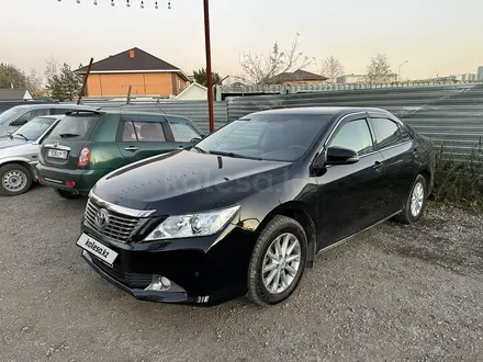 Toyota Camry 2014 года за 8 100 000 тг. в Астана – фото 2