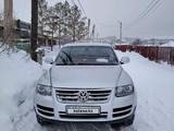 Volkswagen Touareg 2004 года за 4 600 000 тг. в Караганда – фото 3