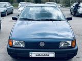 Volkswagen Passat 1989 года за 1 800 000 тг. в Караганда