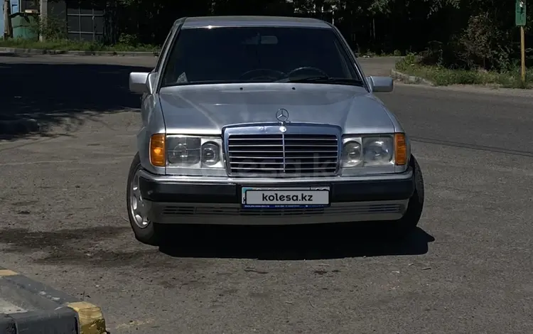 Mercedes-Benz E 230 1991 года за 1 550 000 тг. в Талдыкорган