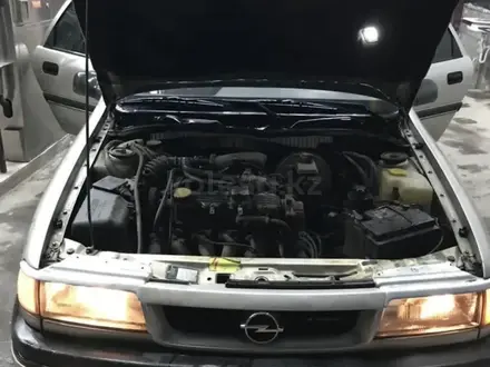 Opel Vectra 1992 года за 1 300 000 тг. в Шымкент – фото 9