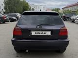 Volkswagen Golf 1996 года за 1 600 000 тг. в Щучинск – фото 3