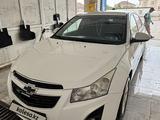 Chevrolet Cruze 2013 года за 3 000 000 тг. в Жанаозен – фото 2