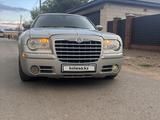 Chrysler 300C 2004 года за 5 800 000 тг. в Астана – фото 2
