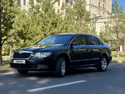 Skoda Superb 2012 года за 3 890 000 тг. в Астана – фото 2