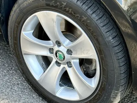 Skoda Superb 2012 года за 3 890 000 тг. в Астана – фото 25