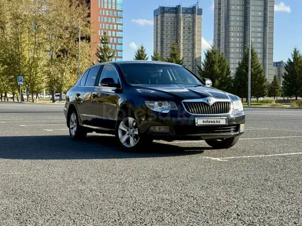 Skoda Superb 2012 года за 3 890 000 тг. в Астана – фото 26